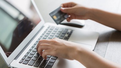 Bezpieczne transakcje online – jak technologia chroni Twoje finanse?