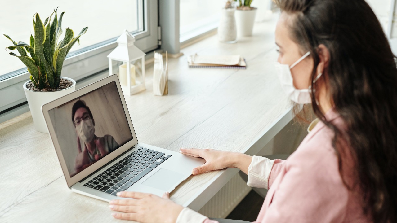 Jak tworzyć grupowe rozmowy wideo w Hangouts