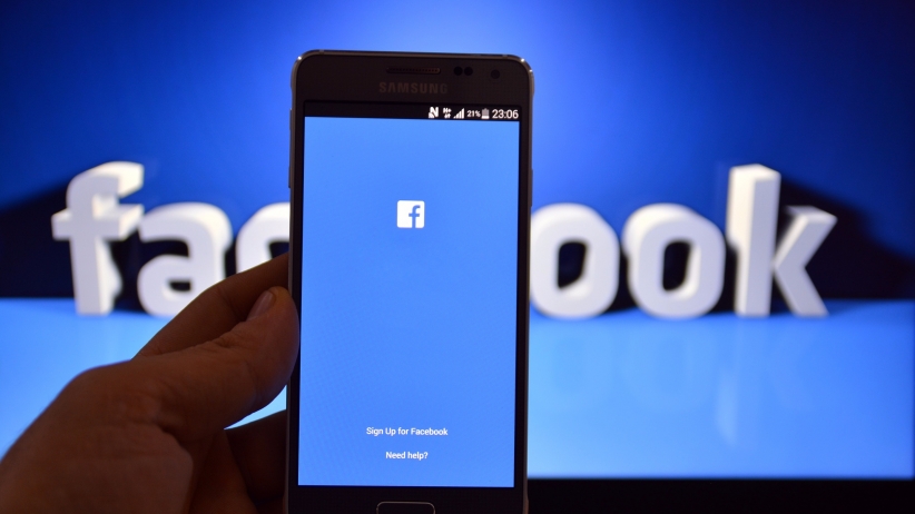 Facebook w smartfonie z Androidem